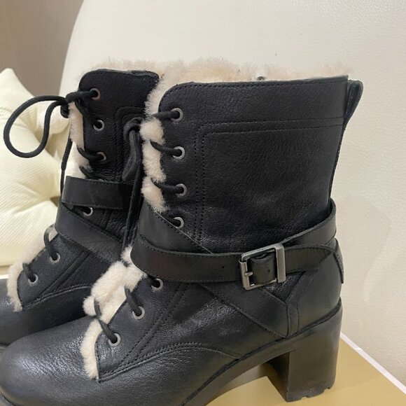 UGG Ingrid Sheepskin Lined Black Leather Boots - womens size 7 - Picture 3 of 3
